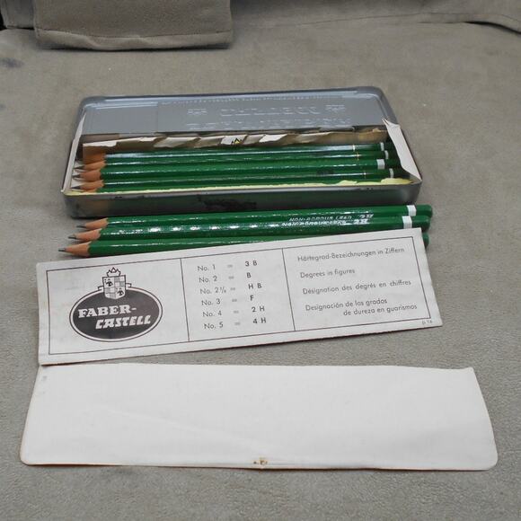 Vintage AW Faber Castell 2H No  9000 Pencils in Tin Drafting Nurnberg Germany - Picture 3 of 10